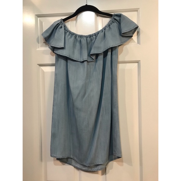 Lulu’s Chambray Dress - Picture 2 of 2